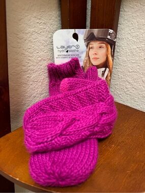 🔹New.. Layer 8 Hydro Soothe Winterwear Skincare gloves or mittens Infused Lining